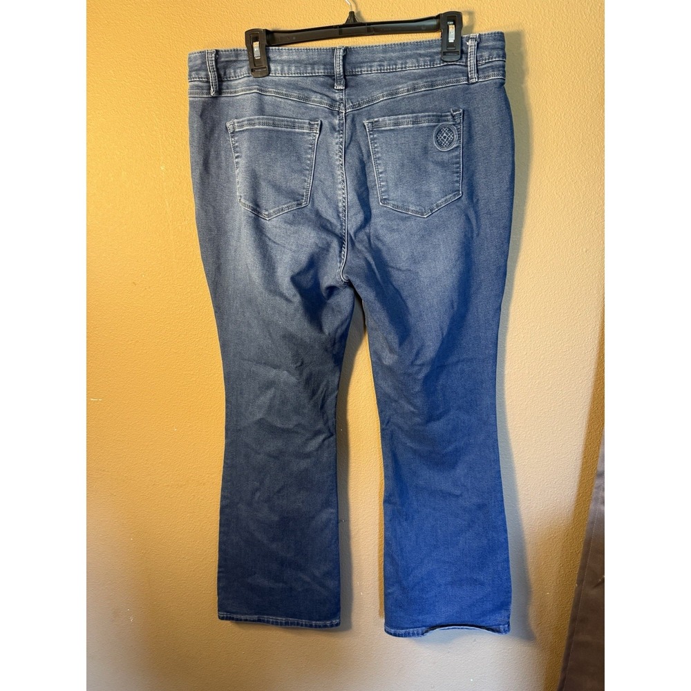 Laurie Felt Knit Clean Jean Pull On Bootcut Women Size Large Medium Wash Jean - Picture 3 of 8